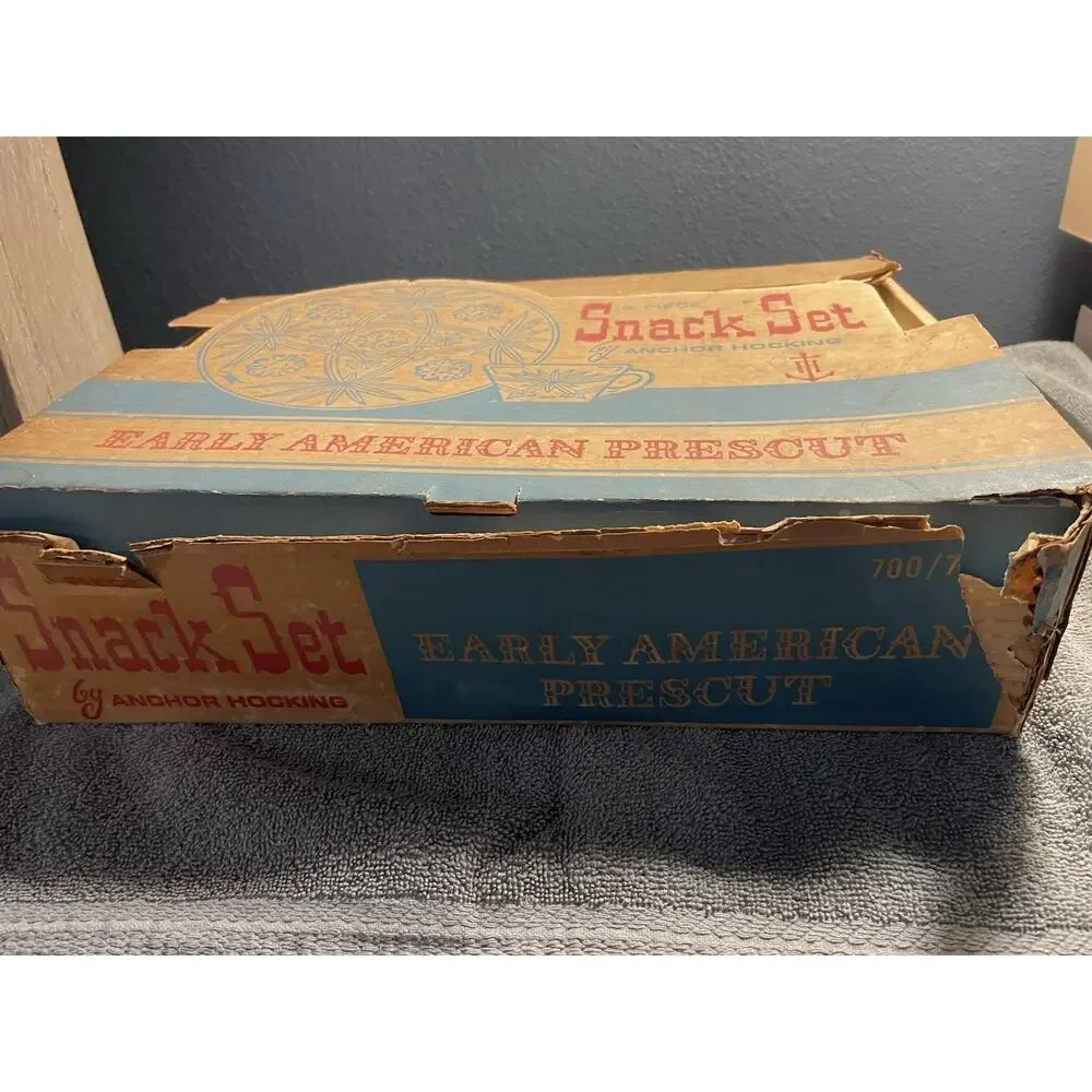 Vintage Anchor Hocking Early American Prescut 8 Pc Snack Set w/ Box EAPC